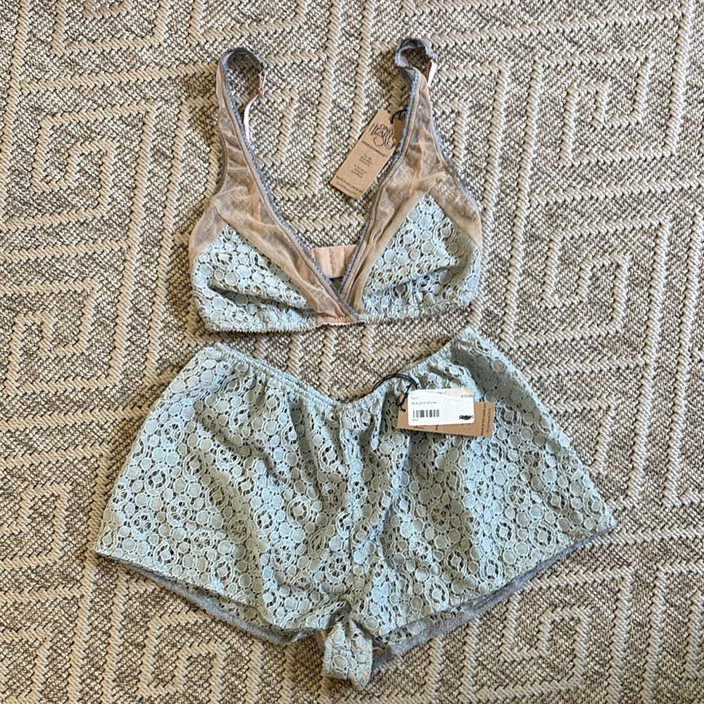 Lace Bralette & Short Sleep Set - blue frost . New with tags .